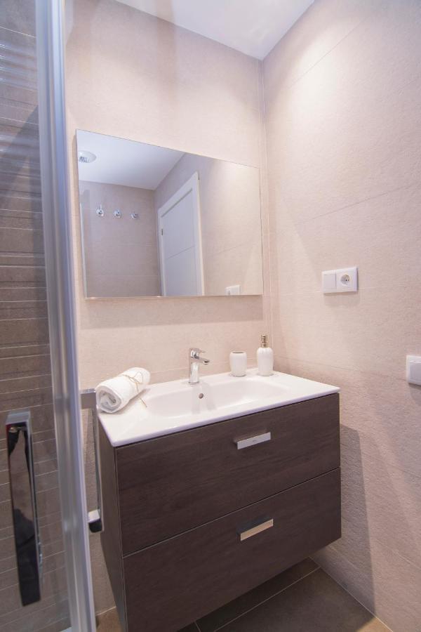 Apartmán La Terraza De La Vega - Ubicacion Inmejorable , Wifi , Terraza Y Parking Gratuito Oviedo Exteriér fotografie